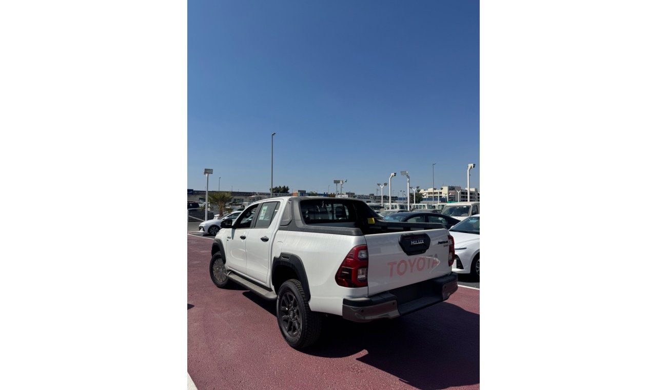 تويوتا هيلوكس Hilux ,  adventure , 4.0 L , automatic , pickup , double cab , petrol