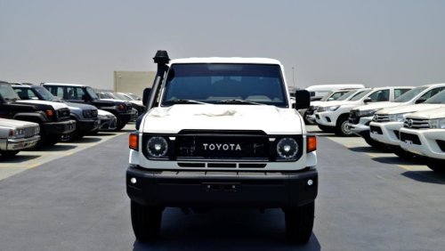 تويوتا لاند كروزر بيك آب Double Cab 2.8L Diesel 4WD 5 Seater Automatic