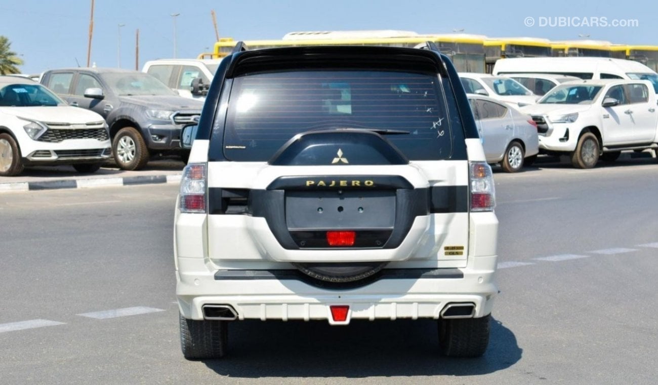 ميتسوبيشي باجيرو For Export Only ! Brand New Mitsubishi Pajero Signature Edition PAJEROSIGNATURE 3.8L | A/T Petrol |