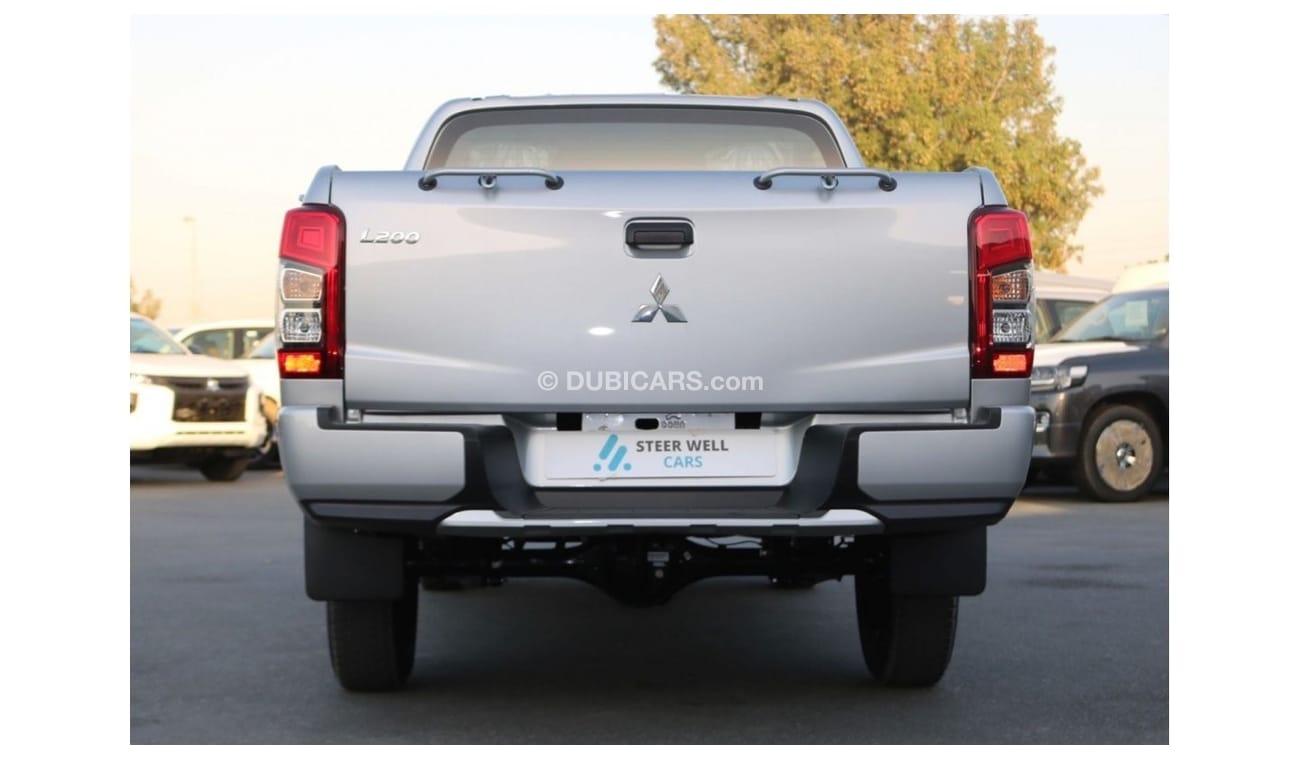 Mitsubishi L200 DIESEL - 2.4L -  DOUBLE CABIN - 4X4 - 5MT - POWER LOCKS AND POWER WINDOWS - EXPORT ONLY