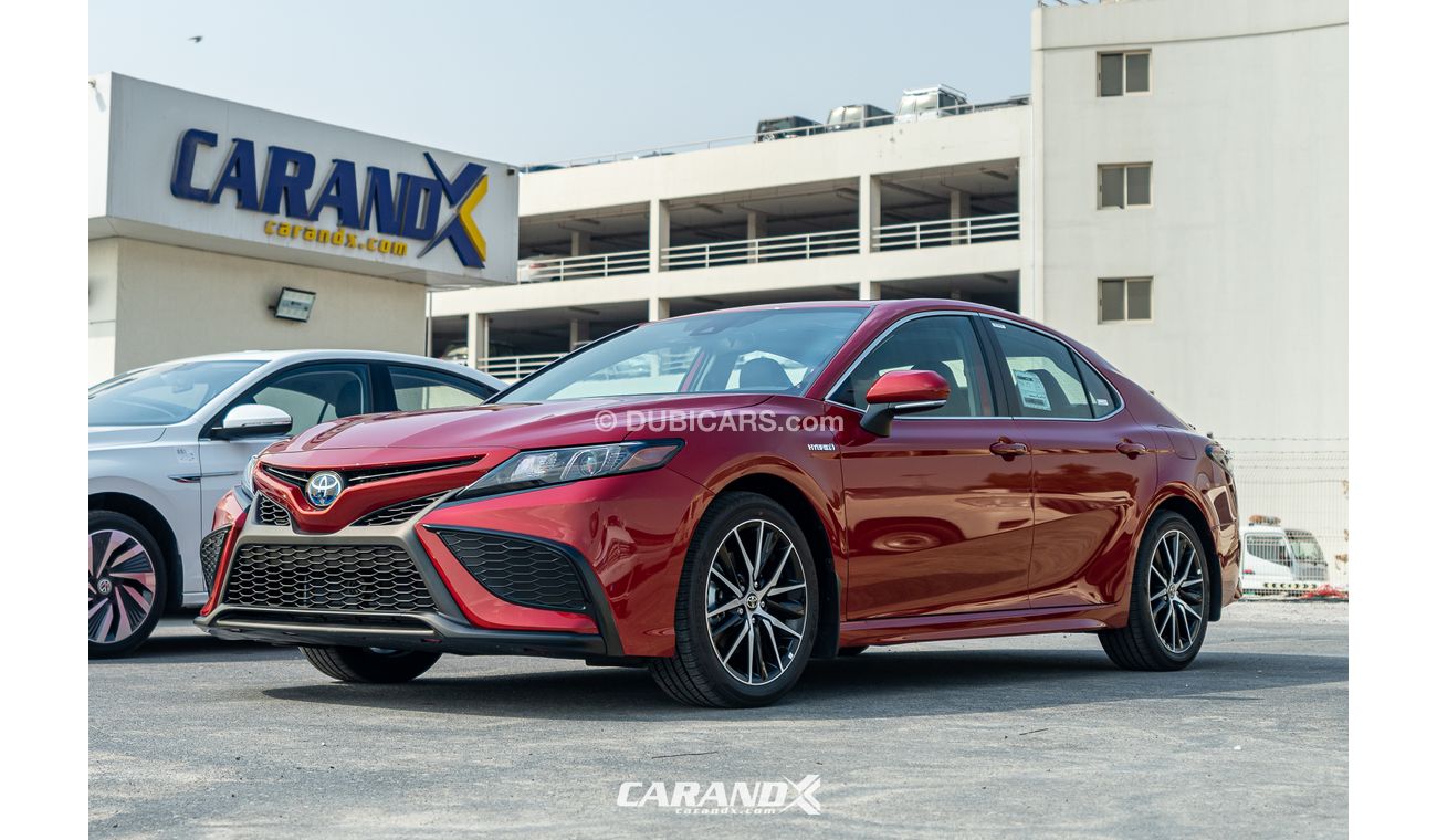 Toyota Camry SE Hybrid 2021 Red