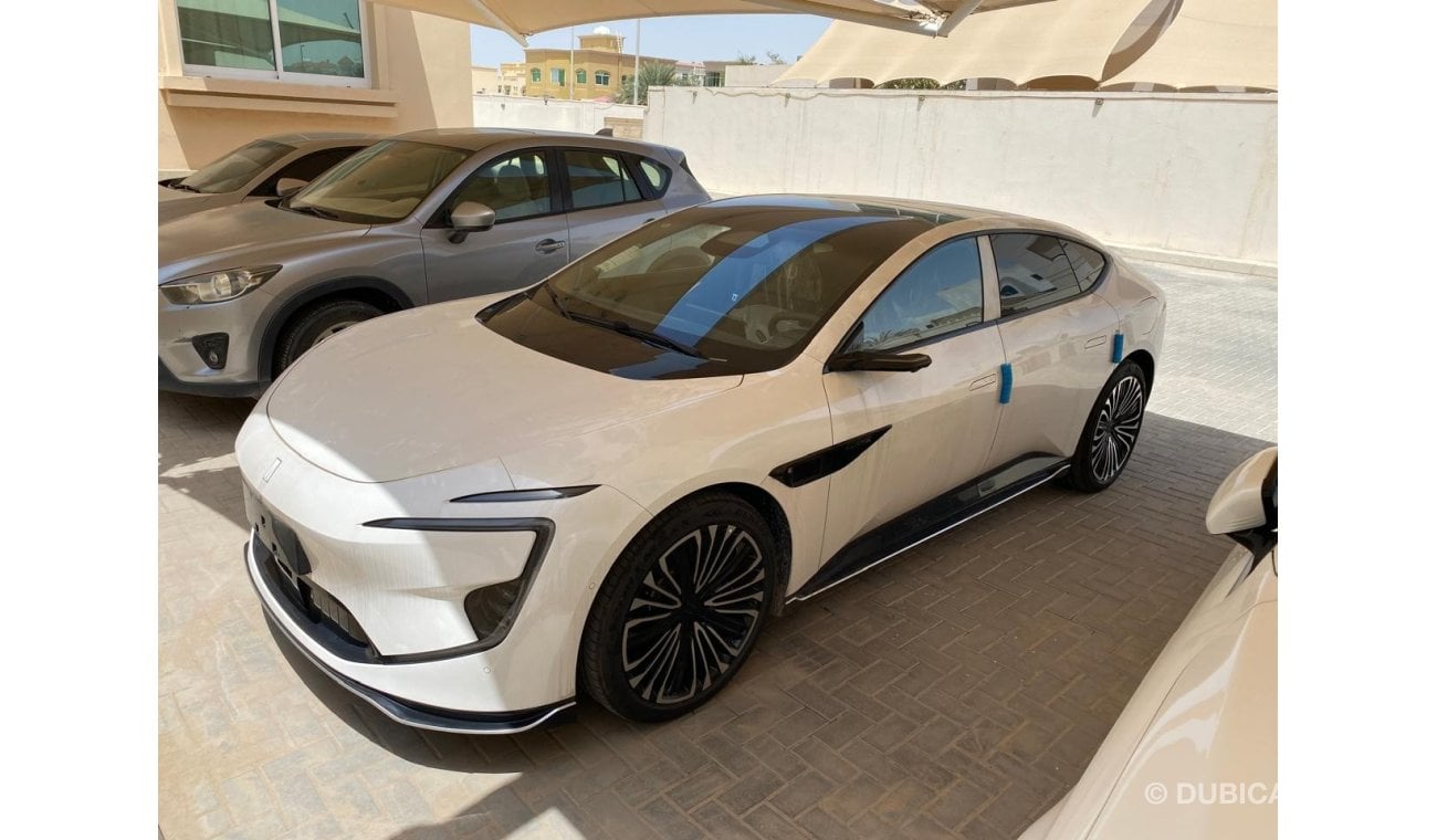 أفاتر 12 Avatr 12 2024 RWD Three Lidar Luxury Edition only for local this car register in Abu Dhabi