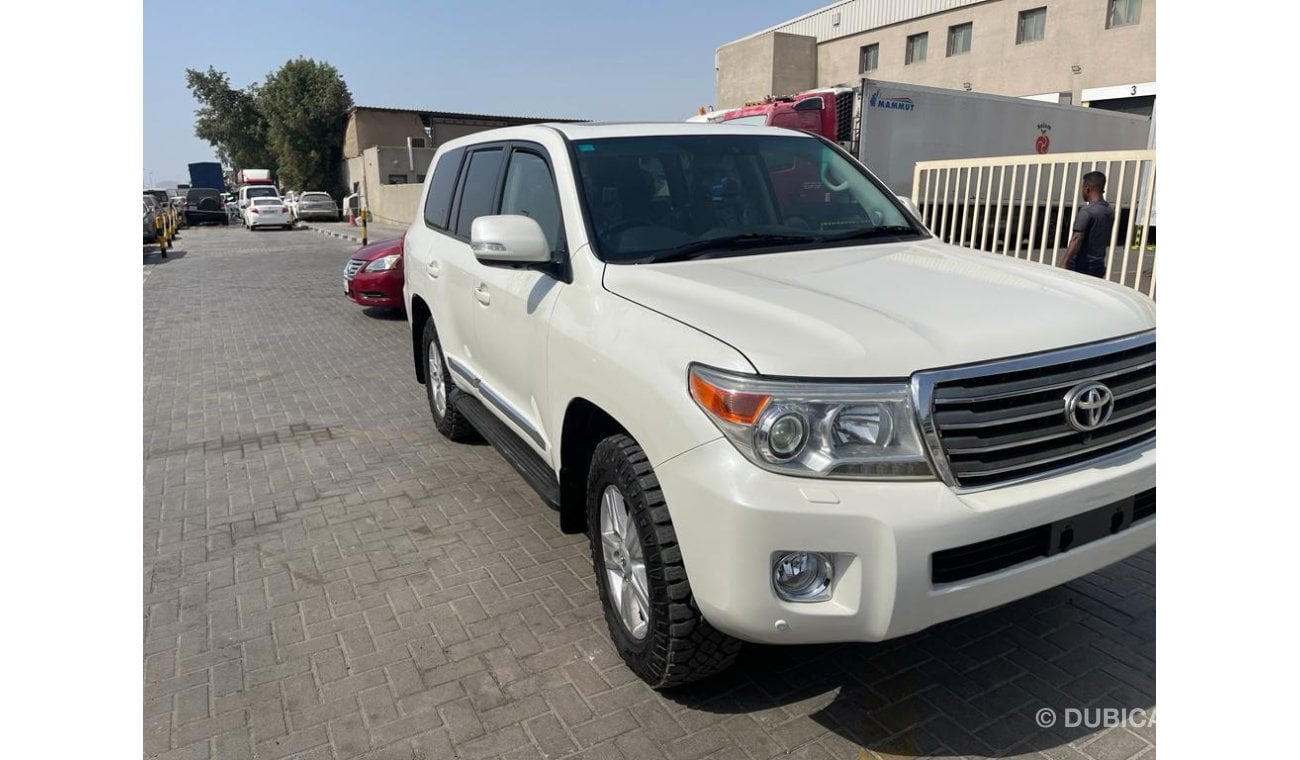 Toyota Land Cruiser VXR English