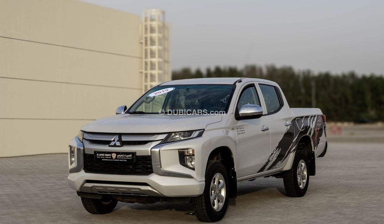 ميتسوبيشي L200 Mitsubishi L200 2.4 L 2019 GCC four wheel accident free in excellent condition 961 P.M