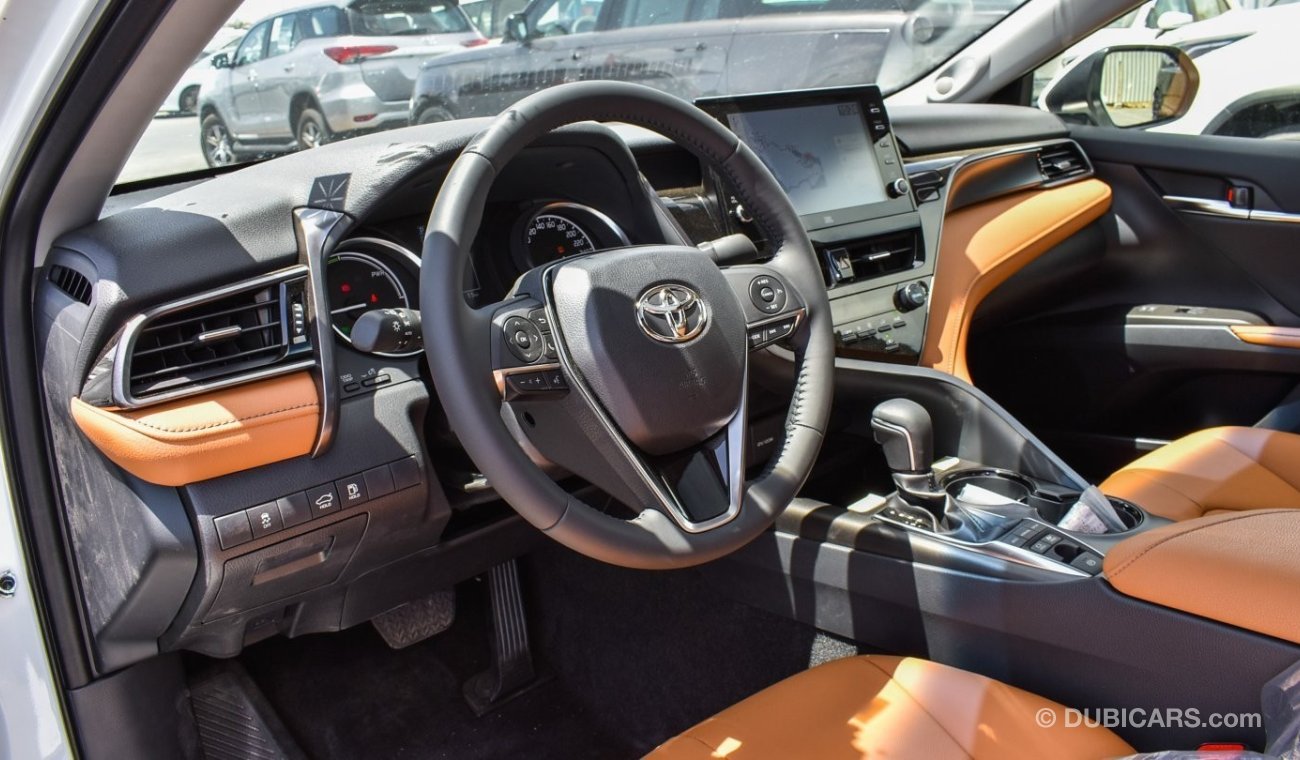 Toyota Camry GLE 2.5L Hybrid