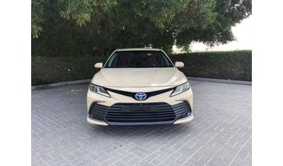 تويوتا كامري LE Hybrid 2.5L (TAKCI)