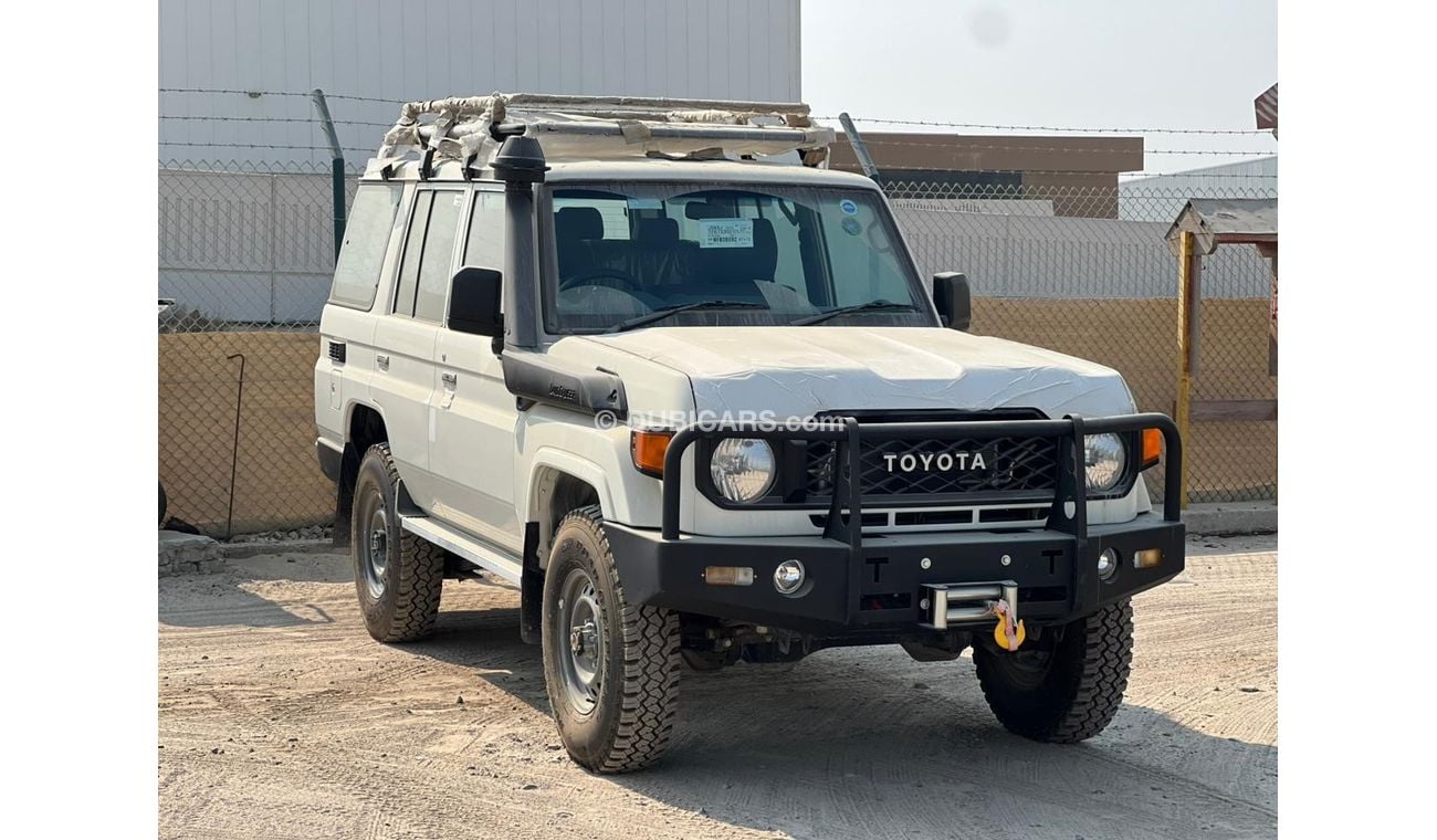 تويوتا لاند كروزر هارد توب TOYOTA LAND CRUISER LC76 4.2 L 2024