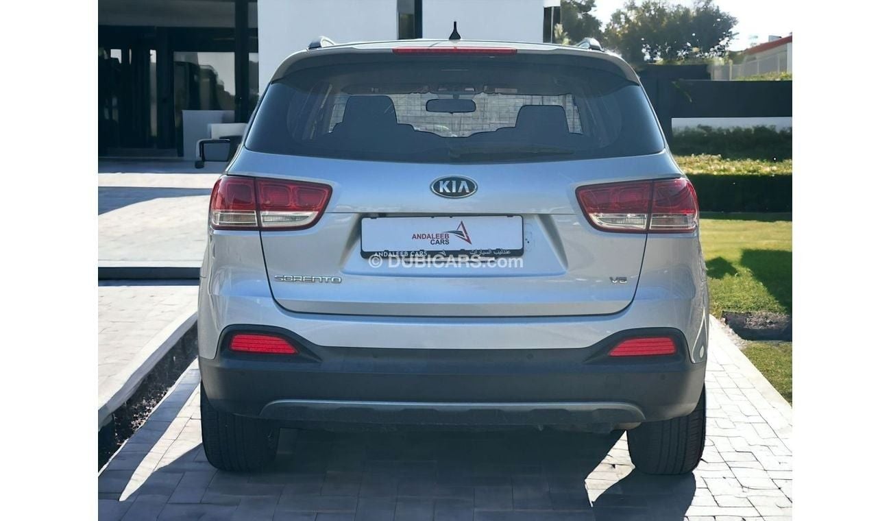 Kia Sorento Base 3.3L FWD AED 670 PM | KIA SORENTO EX | 3.3 V6 4WD| GCC | WELL MAINTAINED | 0% DOWNPAYMENT