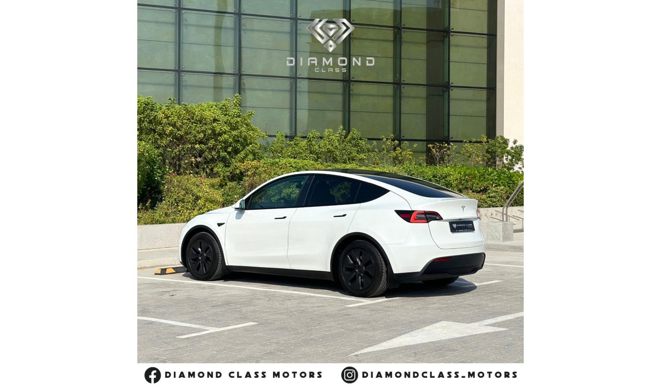 Tesla Model Y Tesla Model Y  Auto Pilot  2023 GCC 3,400 KM 169,000 AED Under Warranty from Tesla  Additional acces