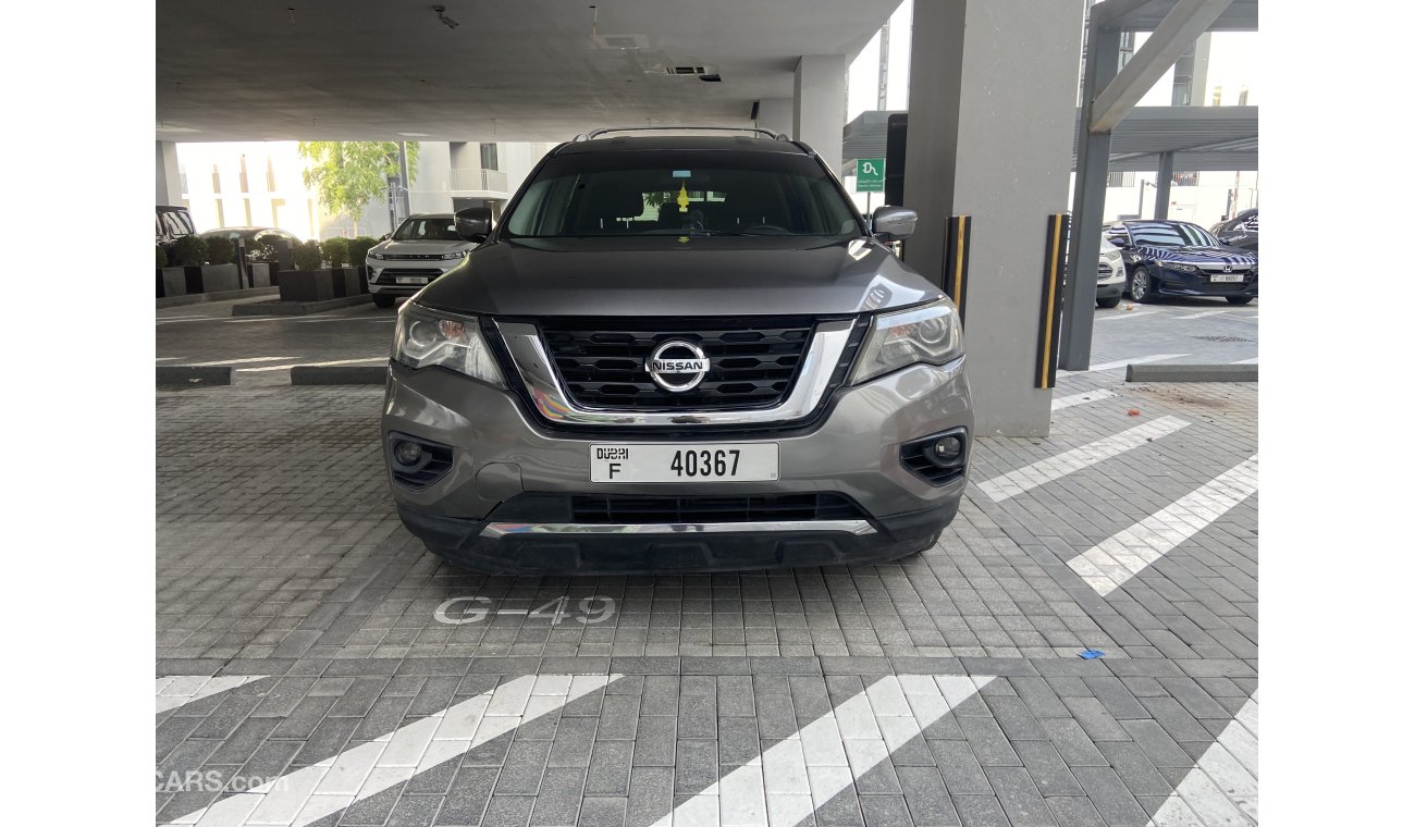 Nissan Pathfinder Mid