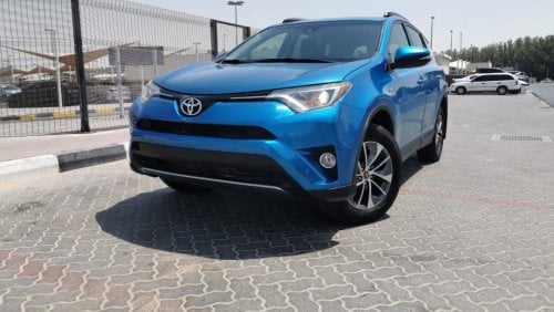 Toyota RAV4 XLE Hybrid