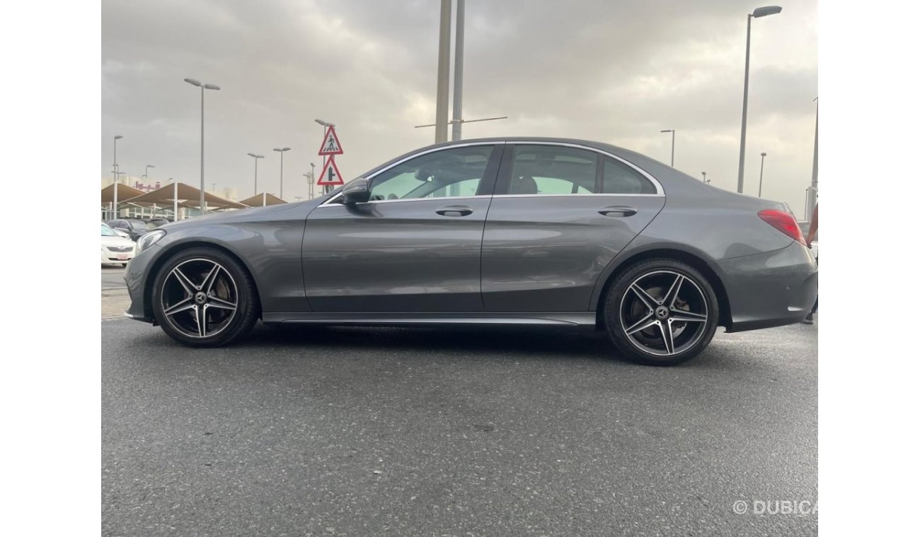 Mercedes-Benz C200 AMG Pack Mercedes C 200 _GCC_2018_Excellent Condition _Full option