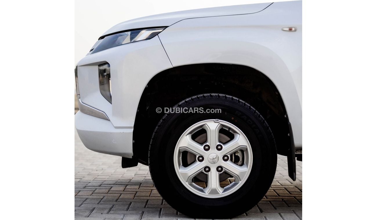 ميتسوبيشي L200 Mitsubishi L200 2.4 L 2019 GCC four wheel accident free in excellent condition 961 P.M