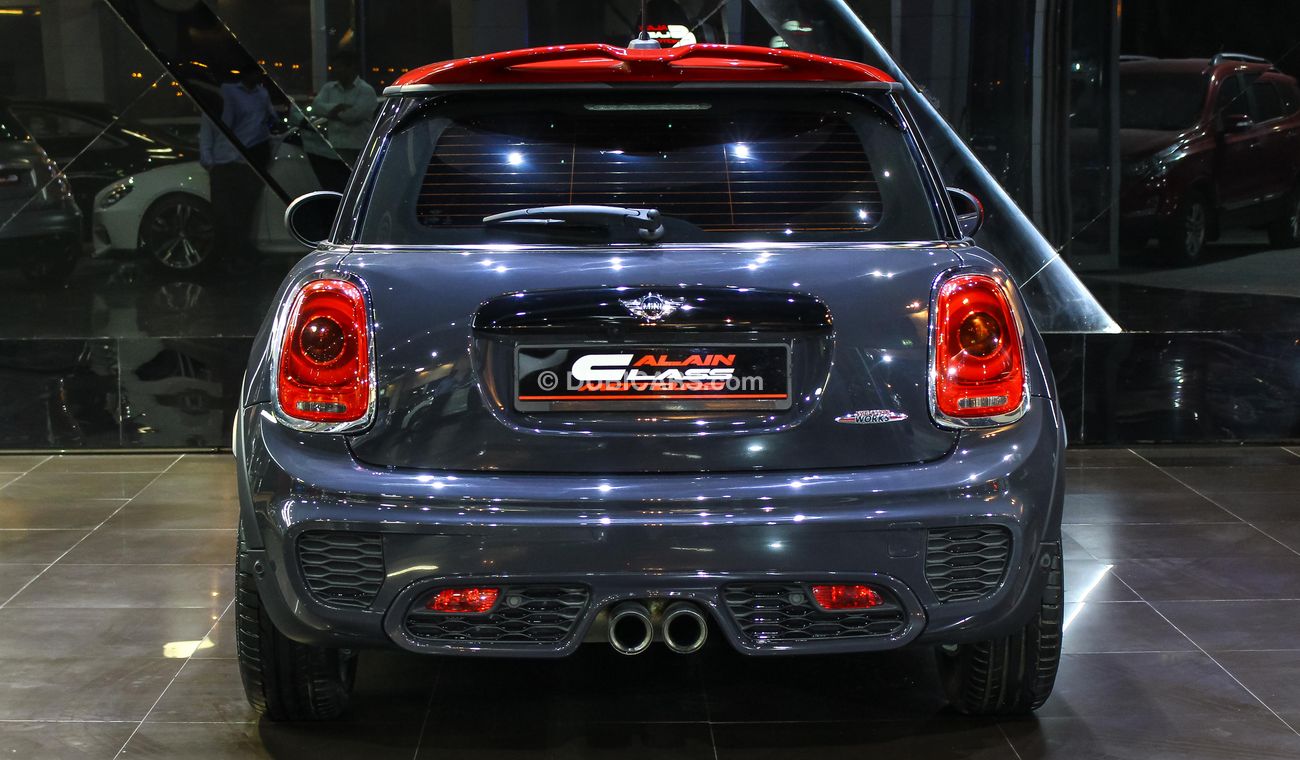 Mini John Cooper Works 2.0L Twin Turbo