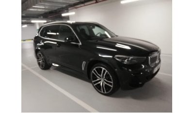 BMW X5 2023 M KIT X DRIVE I 40| Warranty | 15200 KM, the best price  in the market for  sale