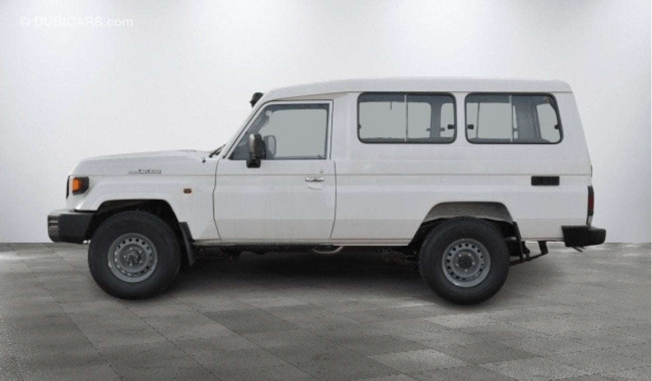 Toyota Land Cruiser Hard Top 3 Doors	| 4.2 L | V6 | Manual | Diesel