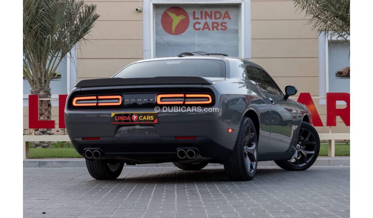 Dodge Challenger SXT 3.6L Dodge Challenger SXT 2018 GCC under Warranty with Flexible Down-Payment.