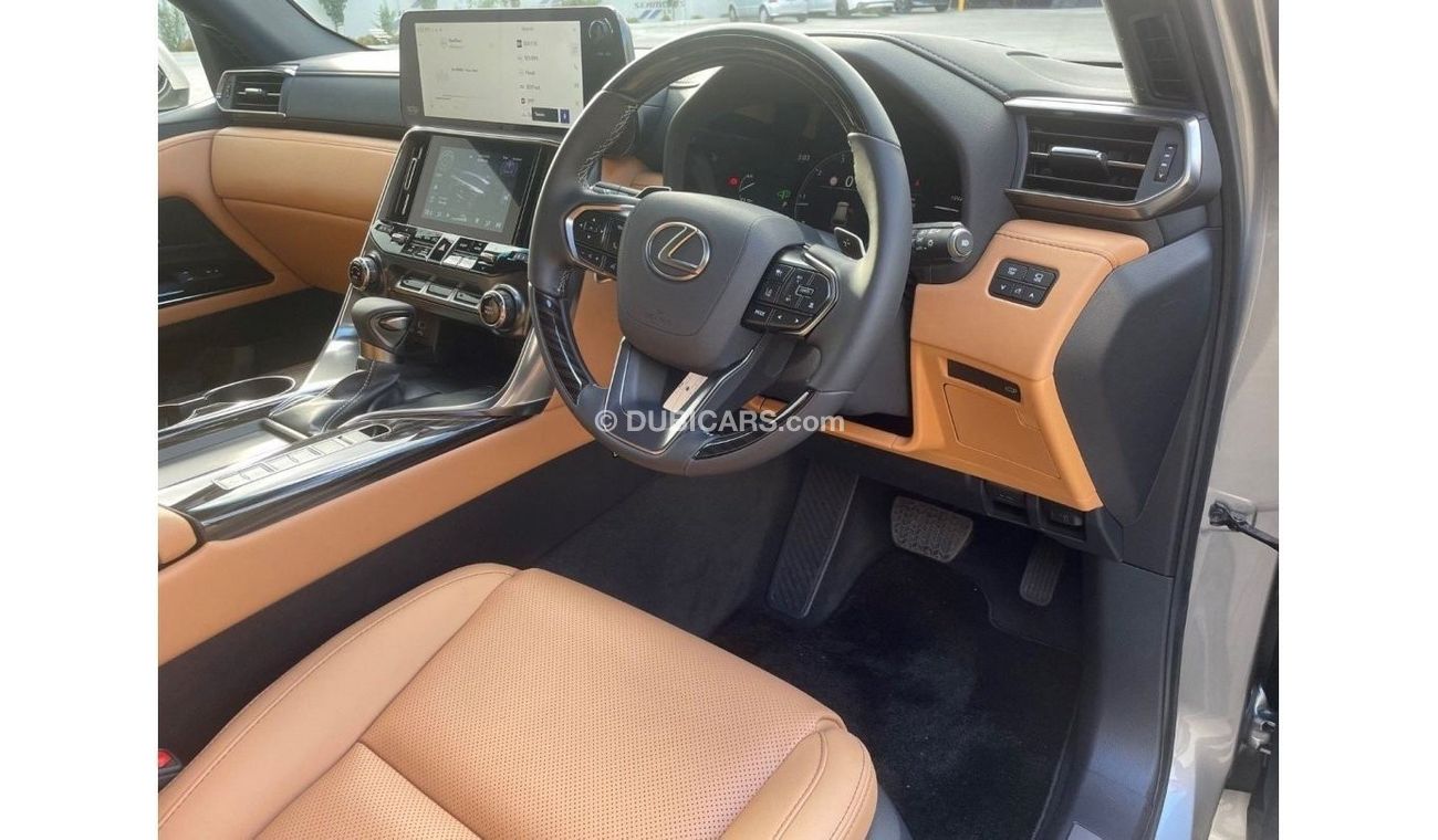 لكزس LX 600 RHD 7 SEATER