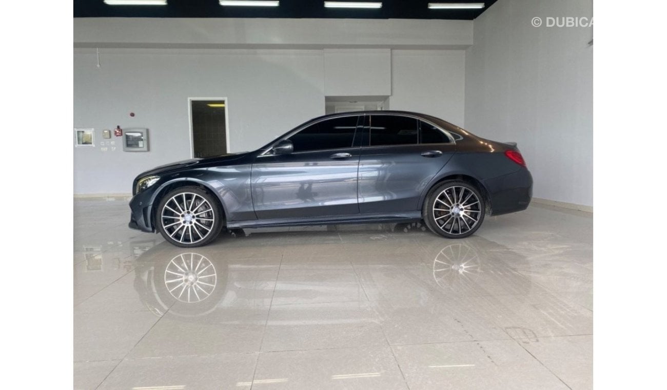 مرسيدس بنز C 300 سبورت Converted to c63 2020