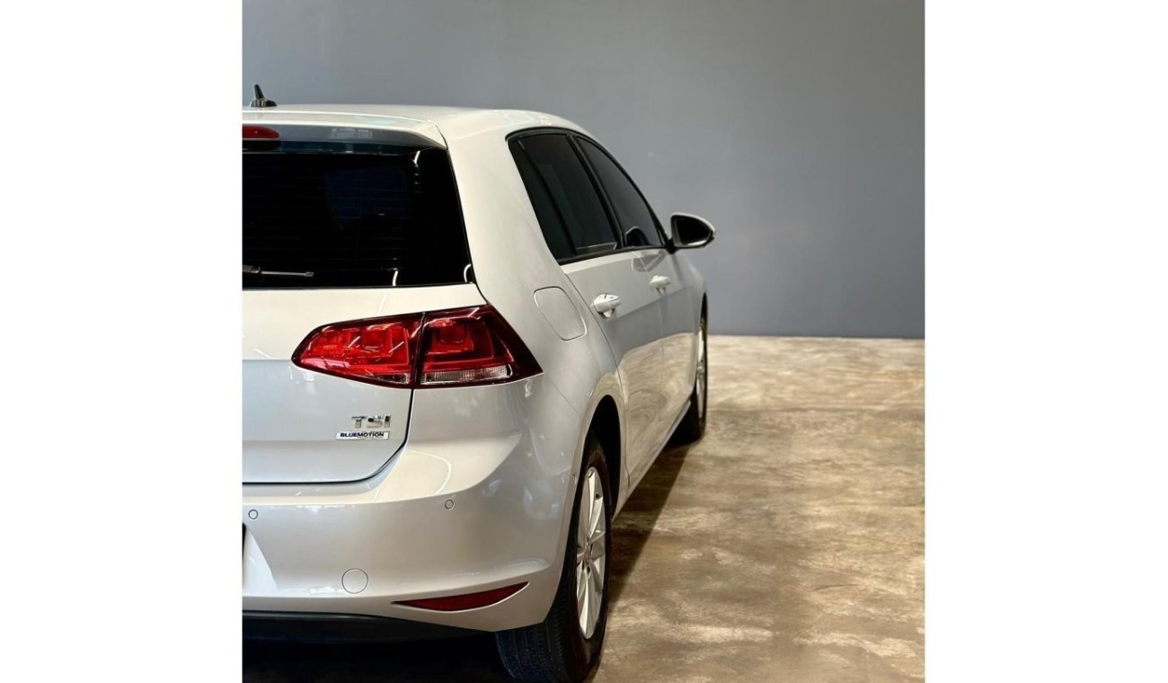 Volkswagen Golf SE AED 765pm • 0% Downpayment • VW Golf • 2 Years Warranty