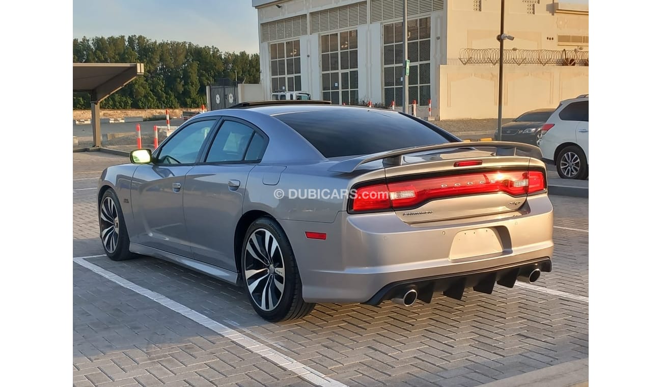 Dodge Charger SRT8 392