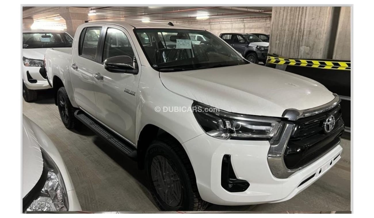 تويوتا هيلوكس TOYOTA HILUX 2.4 SR5 Dsl 4WD 4Doors 2024