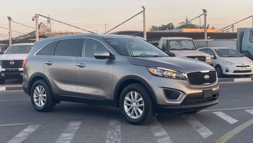 كيا سورينتو 2017 Kia Sorento LXS 2.4L V4 GDi - AWD 4x4 - MidOption+ Rear CAM - 73,300 Mileage