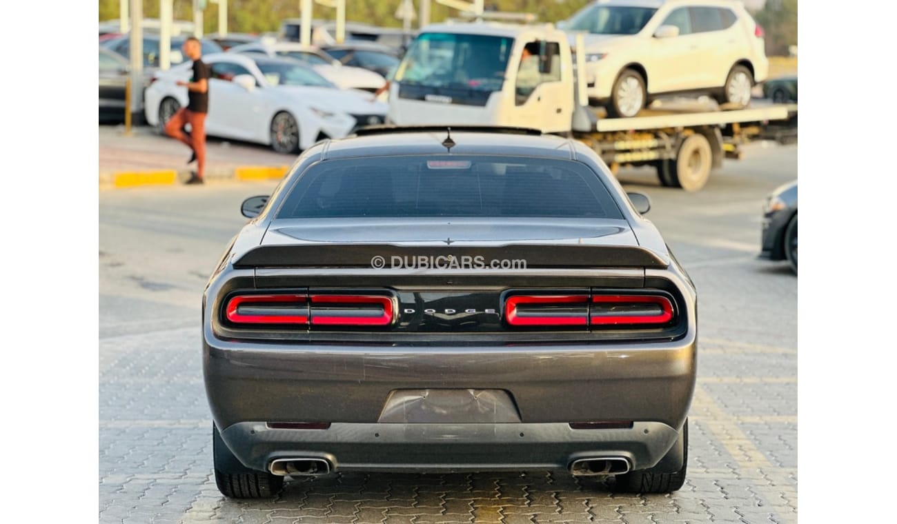 Dodge Challenger SXT For sale