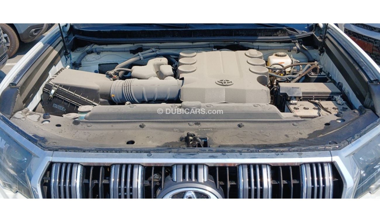 تويوتا برادو Toyota Prado VX 4.0L Petrol 2023YM