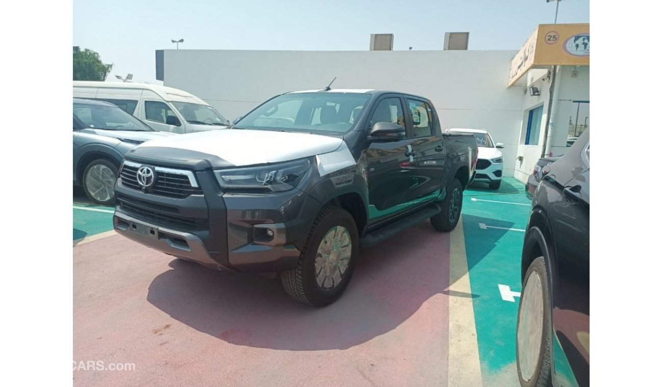 Toyota Hilux 4.0  petrol // V6 // adventure SPEC  //  MODEL 2024