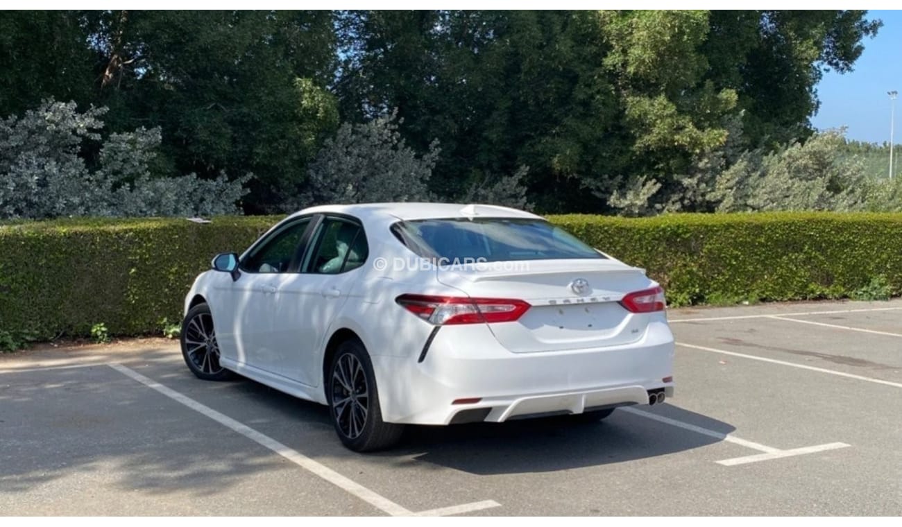 Toyota Camry SE