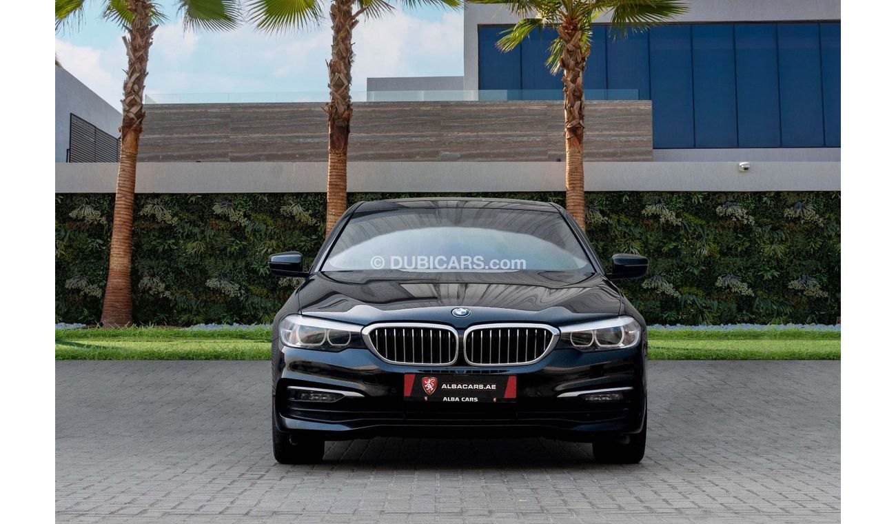 بي أم دبليو 520i Std 2.0L