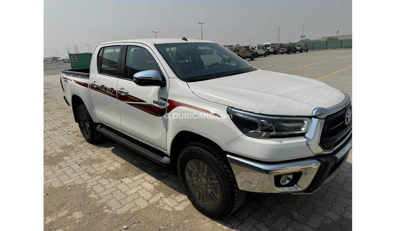 تويوتا هيلوكس Toyota Hilux 2.7L Petrol AT Full Option With Bush Start MY2025