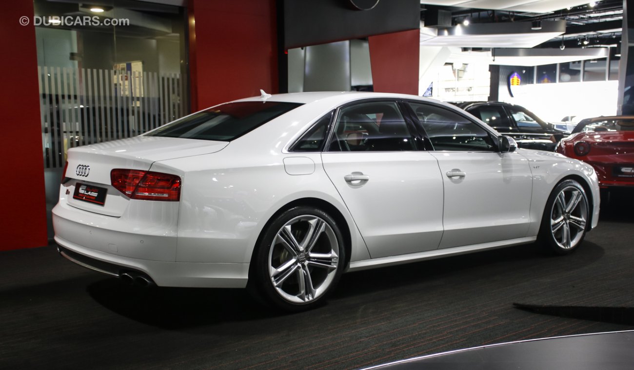 Audi S8 V8T