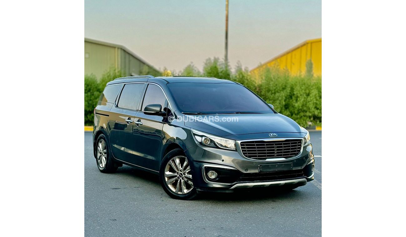 Kia Carnival EX 3.3L EX 2.2L