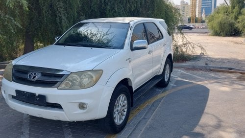 Toyota Fortuner 2.7 4 cylinder