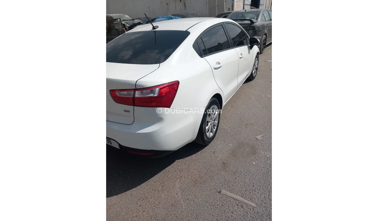 كيا ريو EX 1.4L Sedan