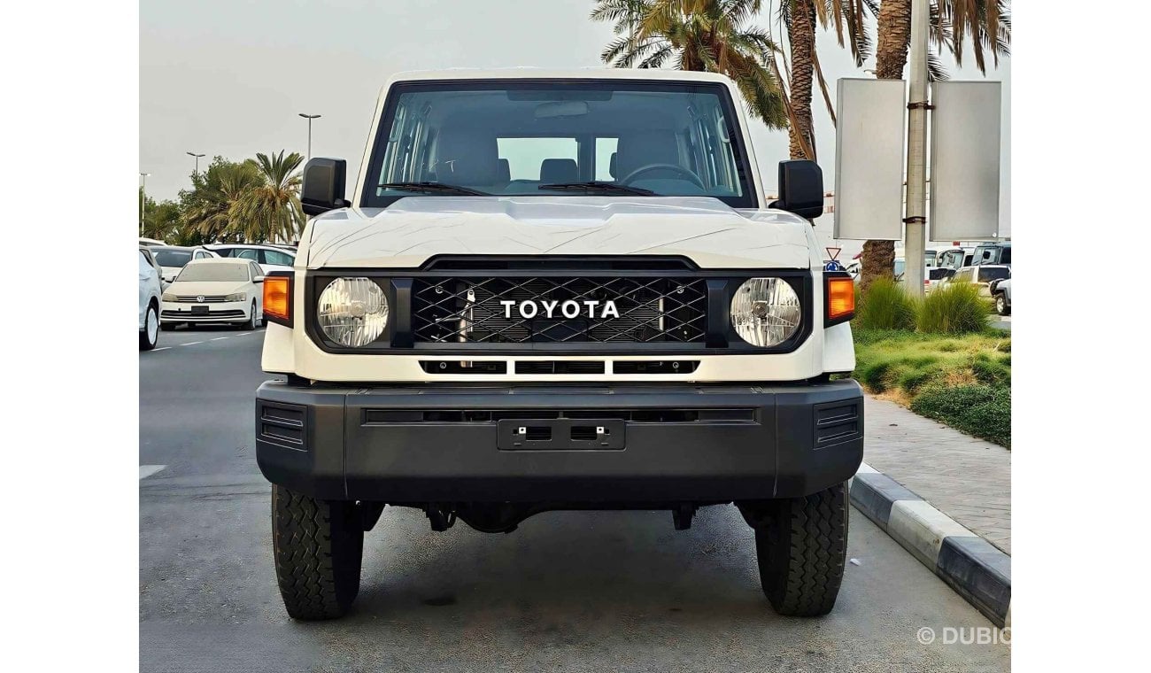 تويوتا لاند كروزر هارد توب LC76 / V6 / 4.2L DIESEL / M/T / POWER WINDOWS WITH LEATHER/ 4WD (CODE # 68037)