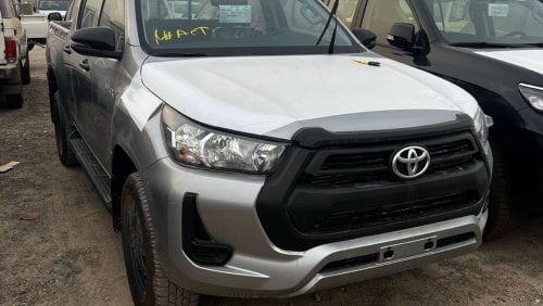 Toyota Hilux Wide Body Comfort | 4x4 || 2.4 L | V4 | Diesel