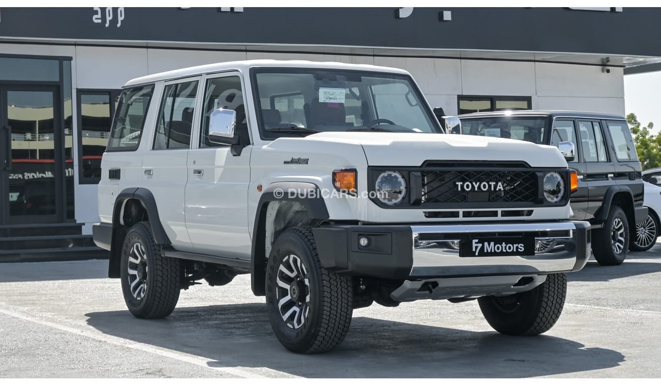 Toyota Land Cruiser 70 LX V6