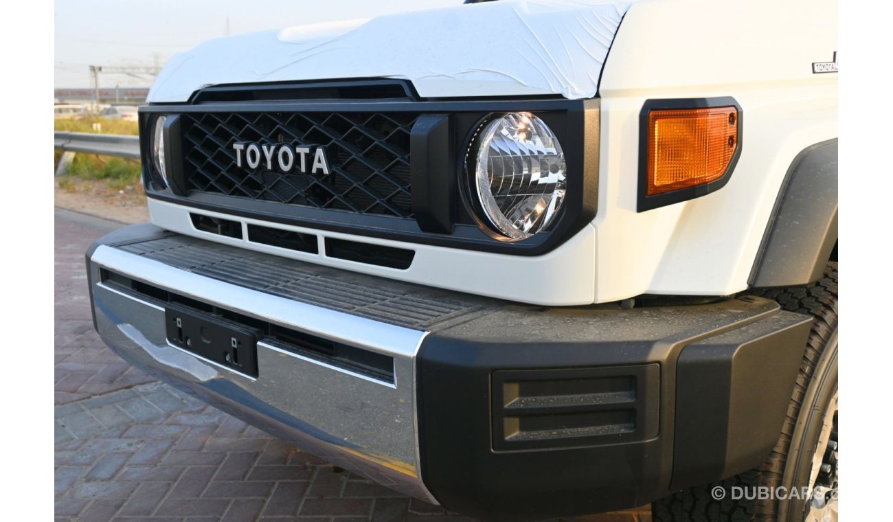 تويوتا لاند كروزر هارد توب TOYOTA  LAND CRUISER HARDTOP LC76 4.0L 2024