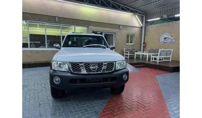 Nissan Patrol Pickup SGL Nissan patrol  pik app