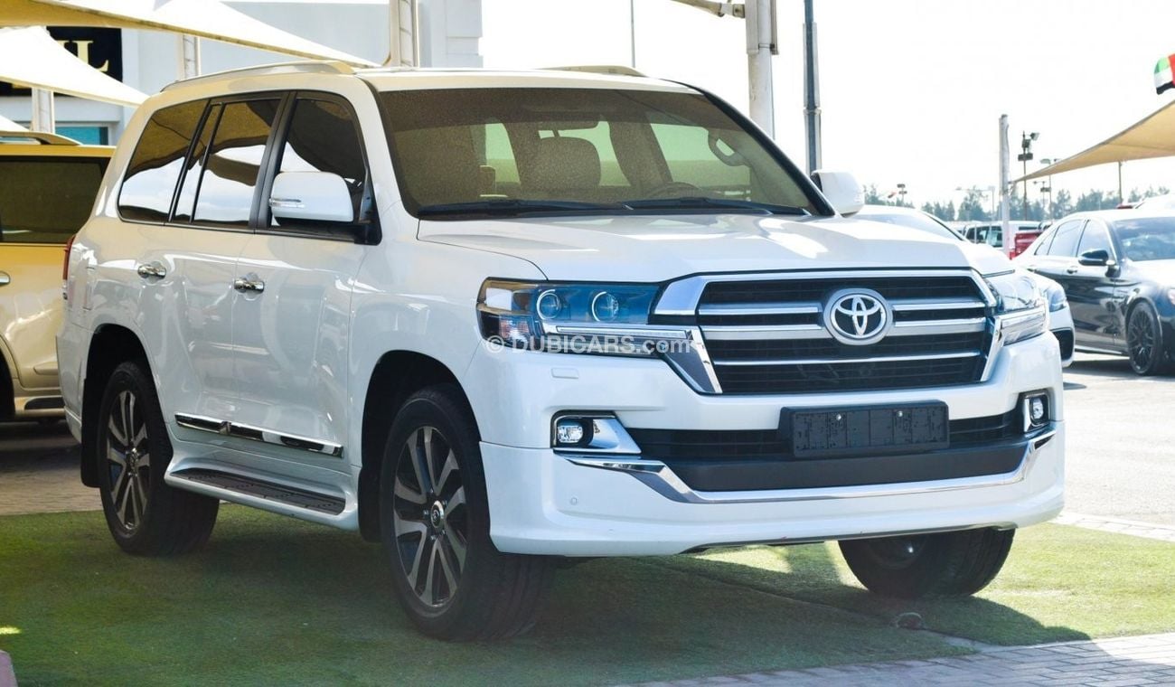 Toyota Land Cruiser GXR V8 Grand Touring