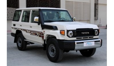 تويوتا لاند كروزر هارد توب LC76 4.5L TDSL-E V8 4WD 5DR 5S MT 2024MY