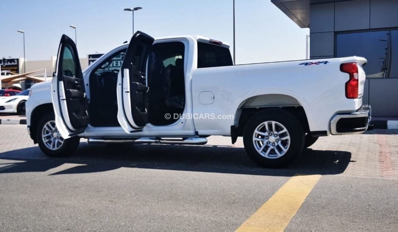 Chevrolet Silverado LT - 4 Wheel Drive