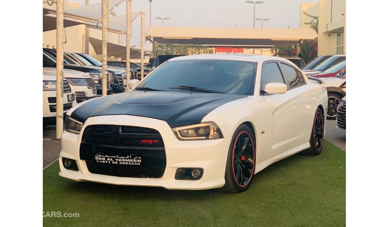 دودج تشارجر SRT8