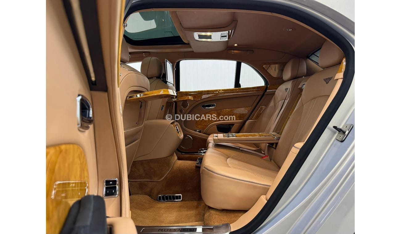 Bentley Mulsanne 2017 Bentley Mulsanne V8, Warranty, Service History, Low Kms, Excellent Condition, GCC