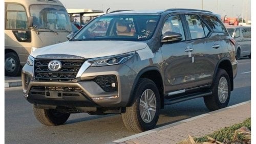 تويوتا فورتونر Toyota Fortuner 2.4L diesel v4 2023