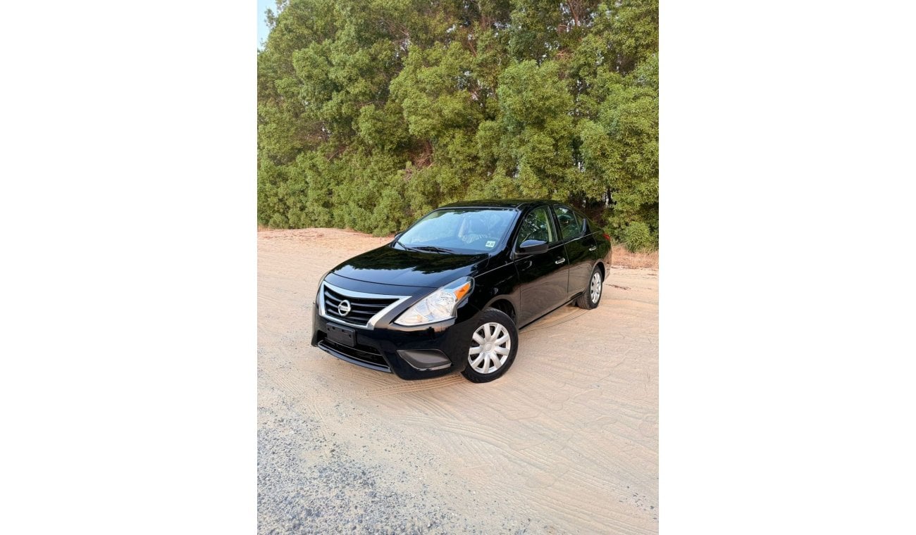 Nissan Versa Nissan Versa 1.6L   4-Cylinder Sedan Fuel efficient