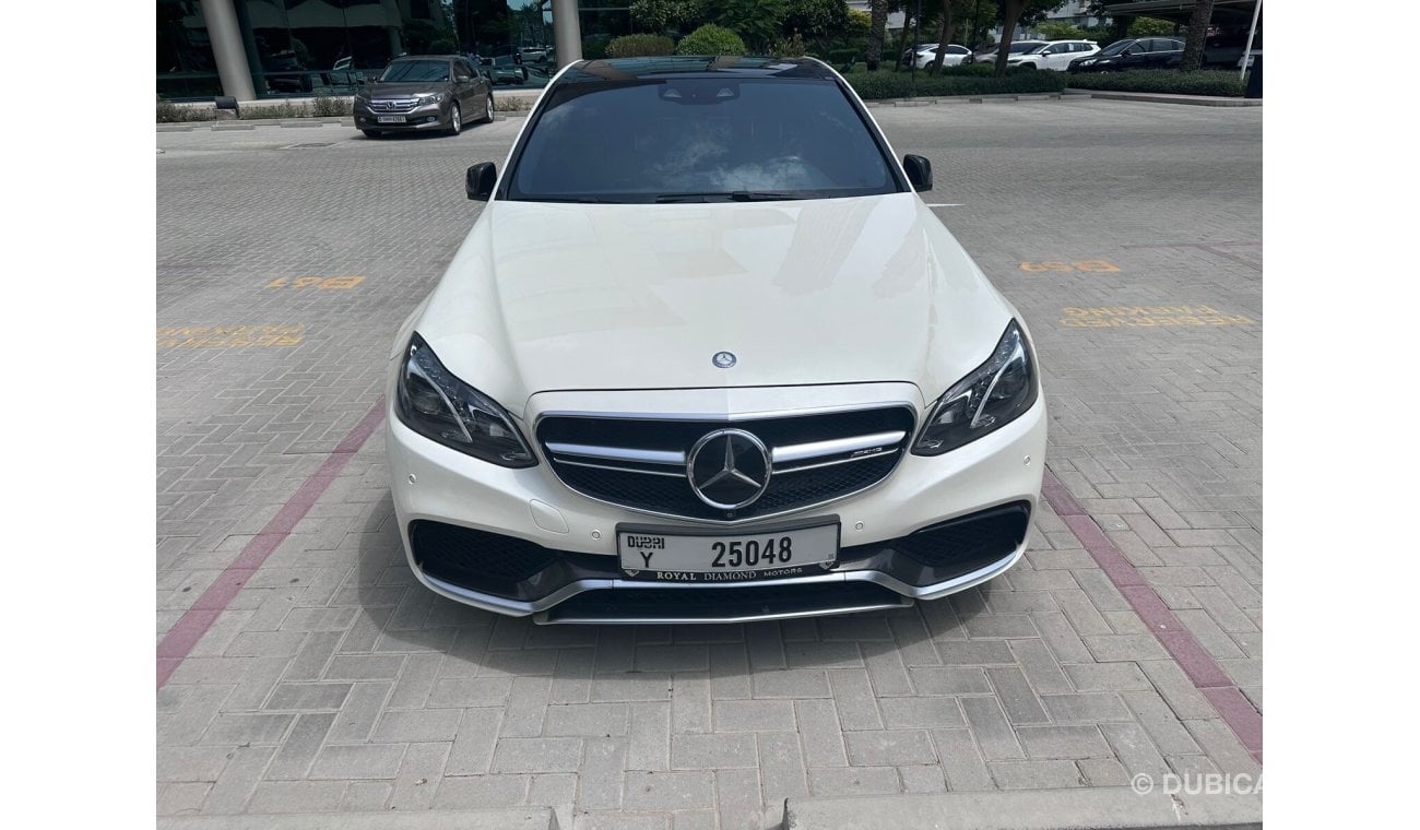 Mercedes-Benz E 63 AMG Std 5.5L